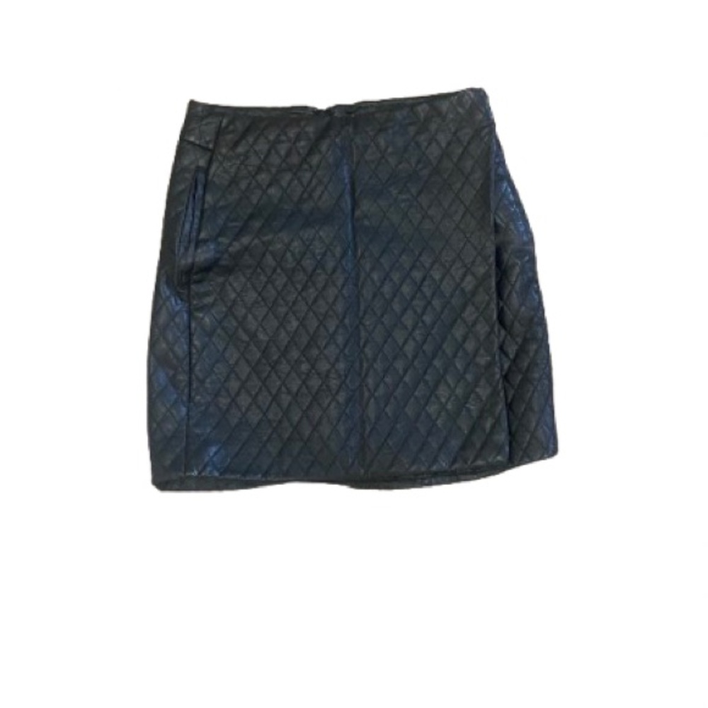 Joe Fresh Quilted Black Mini Skirt
